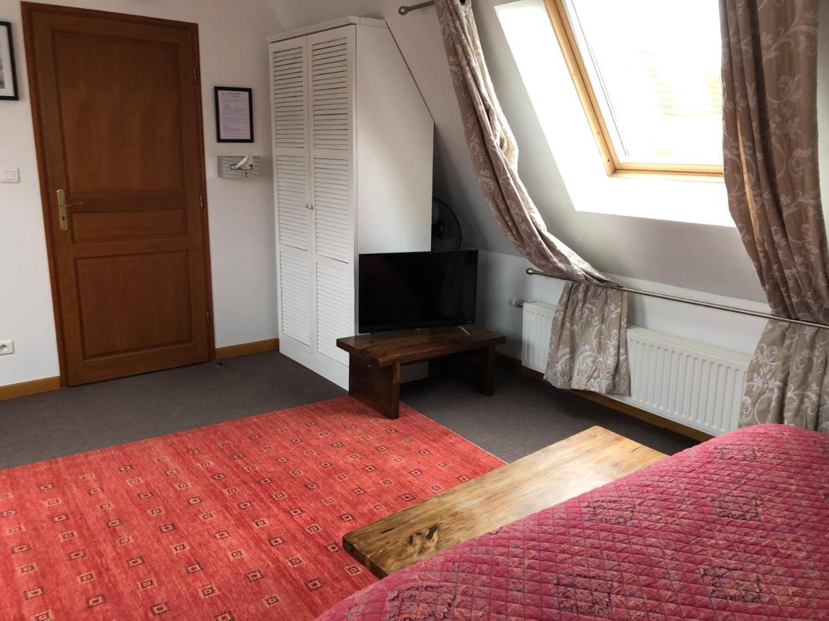 La Ferme De La Place Bouvines Dış mekan fotoğraf